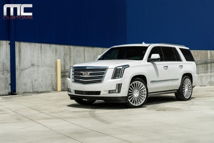 Cadillac Escalade White by MC Customs on Avant Garde Wheels 2018 года  (фото 1 из 9)